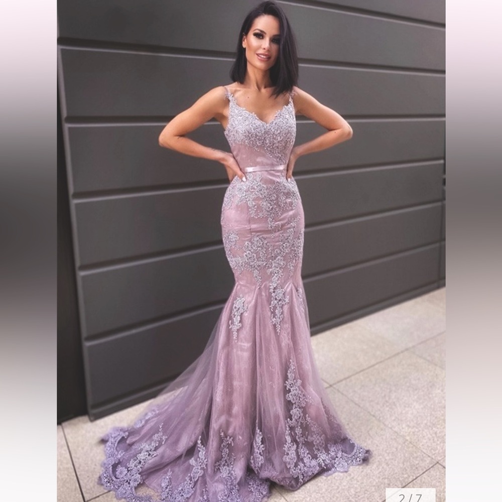 Lavender Chantlilly Lace Bridesmaid Dress